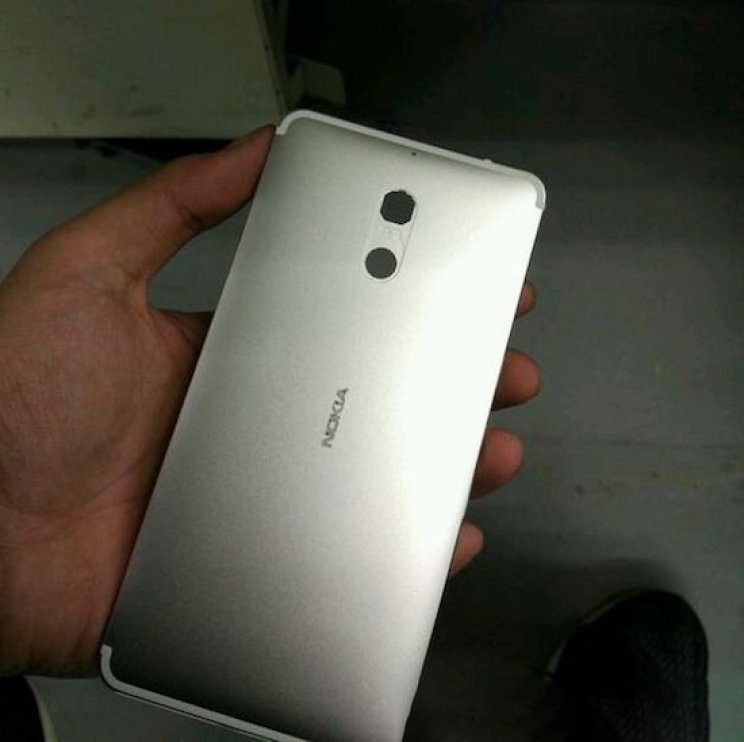 Több képen is felbukkant a Nokia egyik új mobilja - 2. kép