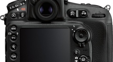 FX-formátumú, kompakt fényképezőt mutatott be a Nikon