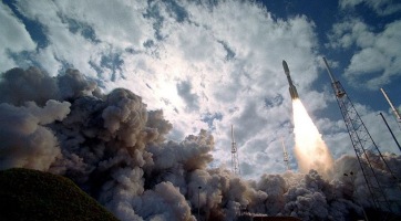 Óriási jéghegyeket talált a New Horizons a Plútón