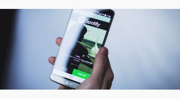 Spotify vs. Youtube