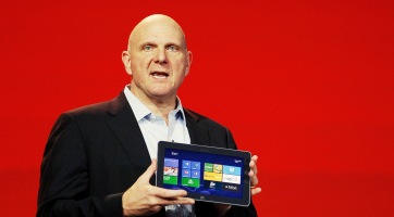 Steve Ballmer távozik a Microsofttól