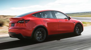 Súlyosan megrongálódott egy karambolban a Tesla Model Y ami teljes önvezető módban működött