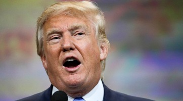 Donald Trump tanácsadója szerint még a mikrohullámú sütő is képes lehallgatni minket