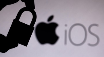 Fontos biztonsági frissítést kaptak az Apple készülékei