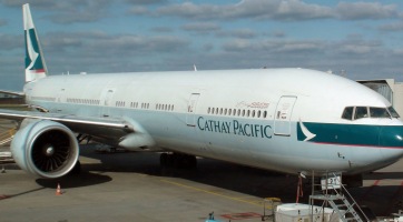 Közel 10 millió utas adatait sikerült ellopniuk a hackereknek a Cathay Pacific légitársaságtól
