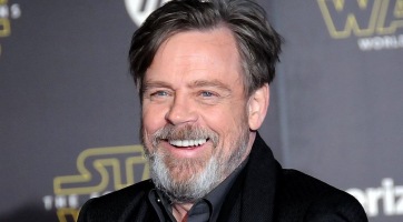 Mark Hamill úgy döntött, hogy ő is hátat fordít a Facebooknak