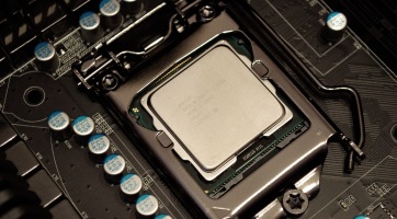 Újabb CPU-sebezhetőséget találtak, ami a gépünket is lassíthatja
