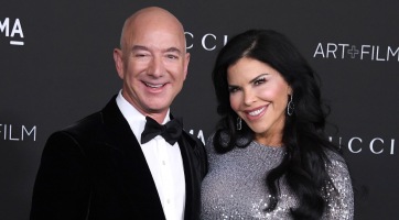 Jeff Bezos barátnője 2023-ban az űrbe utazik, de csak csajokkal