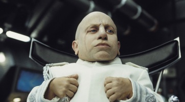 Elhunyt az Austin Powers filmek színésze