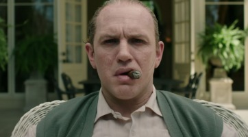Itt a Capone című gengszterfilm első előzetese, Tom Hardyval a főszerepben