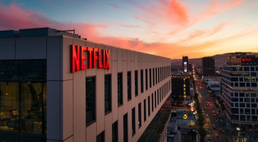 Két színész meghalt és többen megsérültek a Netflix legújabb sorozatának forgatásán
