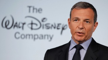 Máris visszatért Bob Iger a Disney vezérigazgatói posztjába