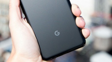 2021-ben hajlítható Pixel-mobilt ad ki a Google