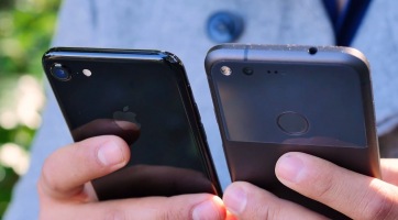 Az Apple-től igazolt a Google chiptervezőt