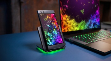 Bemutatkozott a Razer Phone 2, vezeték nélküli töltéssel és vízálló borítással érkezik