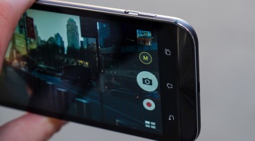 Dupla hátsó kamerát kap az ASUS ZenFone 3 Zoom