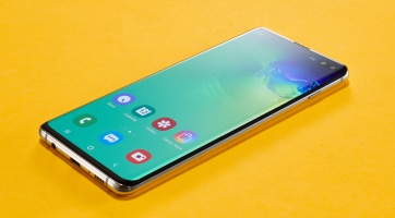 Két új színben jelent meg a Samsung Galaxy S10 és S10+