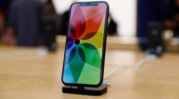 Máris az iPhone X utódjáról pletykálnak