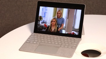 Most a Microsoft űzött gúnyt az Apple-ből az iPad Pro miatt