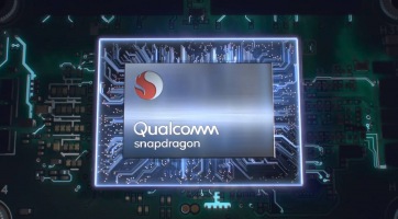 Nyolc magos Kryo CPU-val a fedélzetén mutatkozott be a Snapdragon 8cx lapka