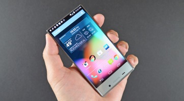 Pár nap múlva érkezik a Sharp Aquos S2