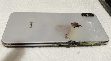 Az Apple-t perelné az ohiói férfi, akinek a zsebében robbant fel az iPhone XS Max