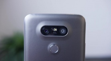 Széles látószögű kamerát kap az LG G6