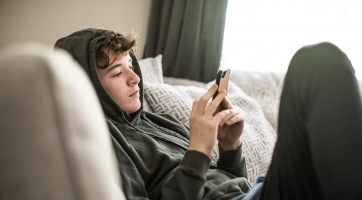 Egyre népszerűtlenebb a Facebook a fiatalok körében