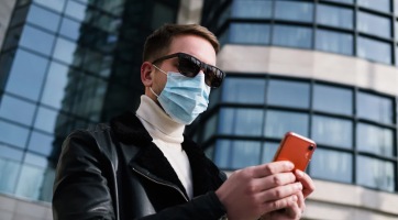 Megérkezett az iOS 14.5 és ezzel a maszkos feloldás