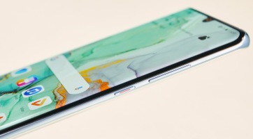 Reklámok bukkantak fel a Huawei mobilokon