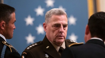 Az Amerikai Űrhadsereg a kereskedelmi cégek belépési akadályainak enyhítésére törekszik