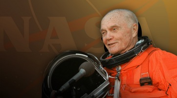 Elhunyt John Glenn, az első amerikai űrhajós, aki elsőként kerülte meg a Földet
