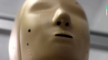Íme ANDI a robot, ami képes izzadni és lélegezni is