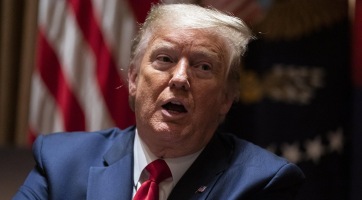 Olyan gyermeteg névvel illeti Trump az új amerikai rakétát, hogy nem lehet kibírni röhögés nélkül