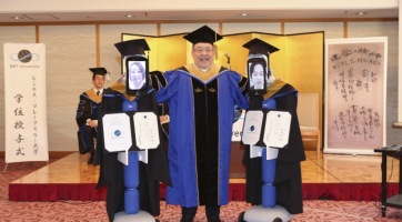 Robotok vették át a diplomát a japán egyetemisták helyett