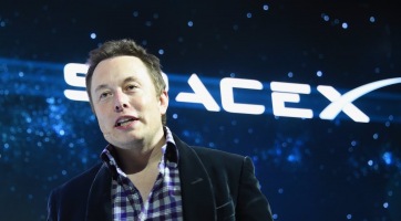 A SpaceX elbocsátja azokat az alkalmazottakat, akik nyílt levélben ítélték el vezetőjüket