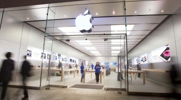 Kigyulladt egy készülék egy Apple Store-ban, többen megsérültek