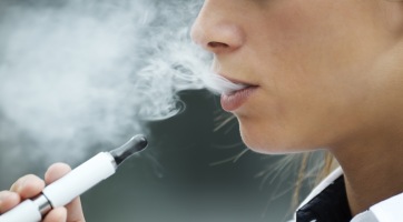 Már az elektromos cigaretták is robbannak!
