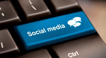 Már júniusban elindulhatnak a Facebook saját gyártású sorozatai