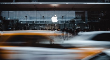Már nem az Apple a legértékesebb vállalat a világon