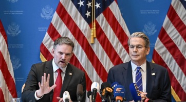 Meglepő fordulat: USA és Kína kölcsönösen csökkentik a vámokat 90 napra