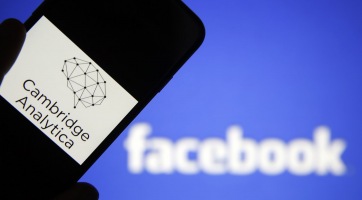 Óriási büntetést kapott a britektől a Facebook az adatvédelmi hiányosságok miatt