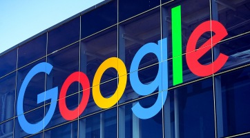 Otthonról, tortákkal ünnepli a Google a cég 22. évfordulóját